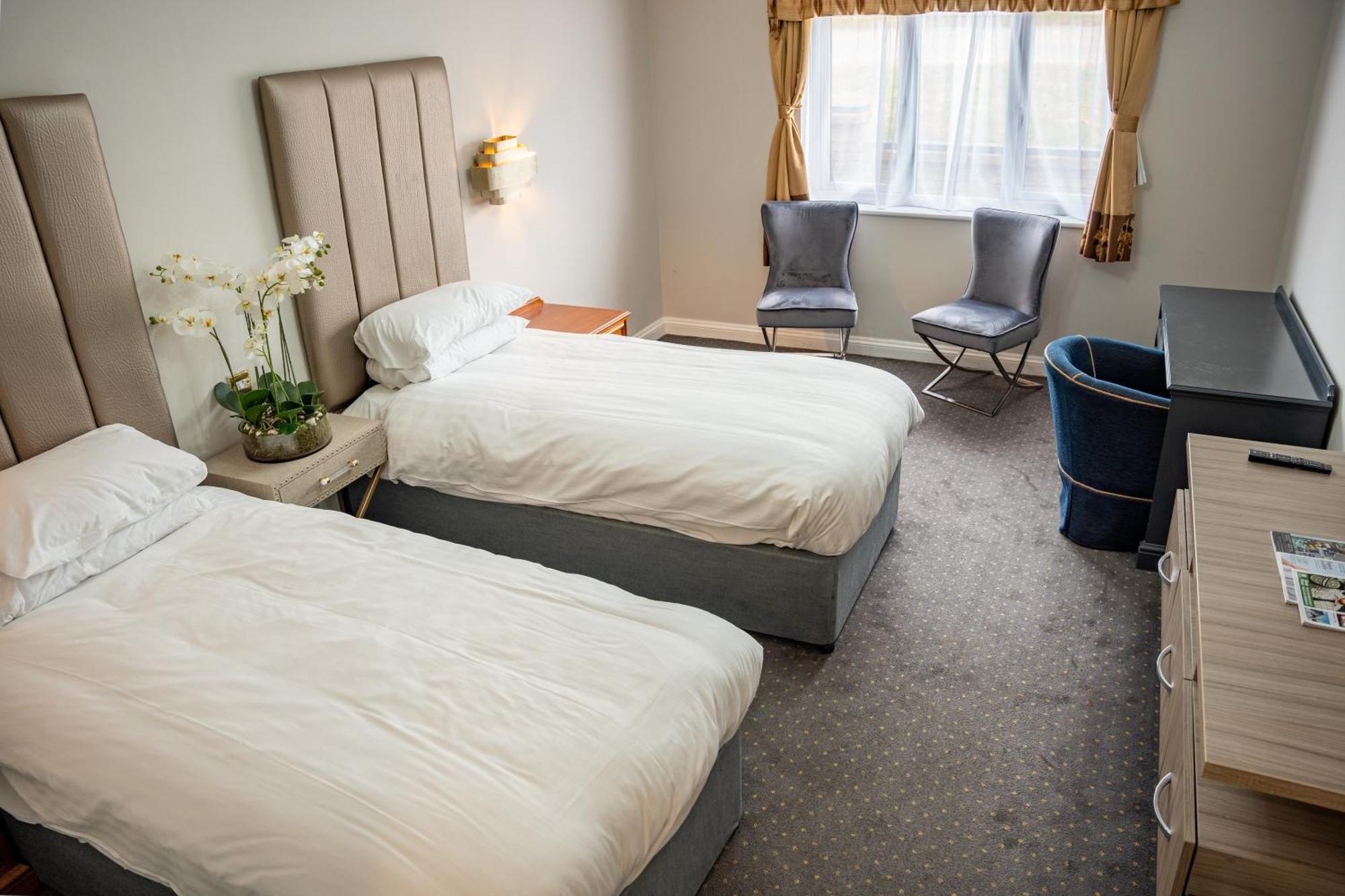 The Pear Tree Inn & Country Hotel Hindlip Bagian luar foto